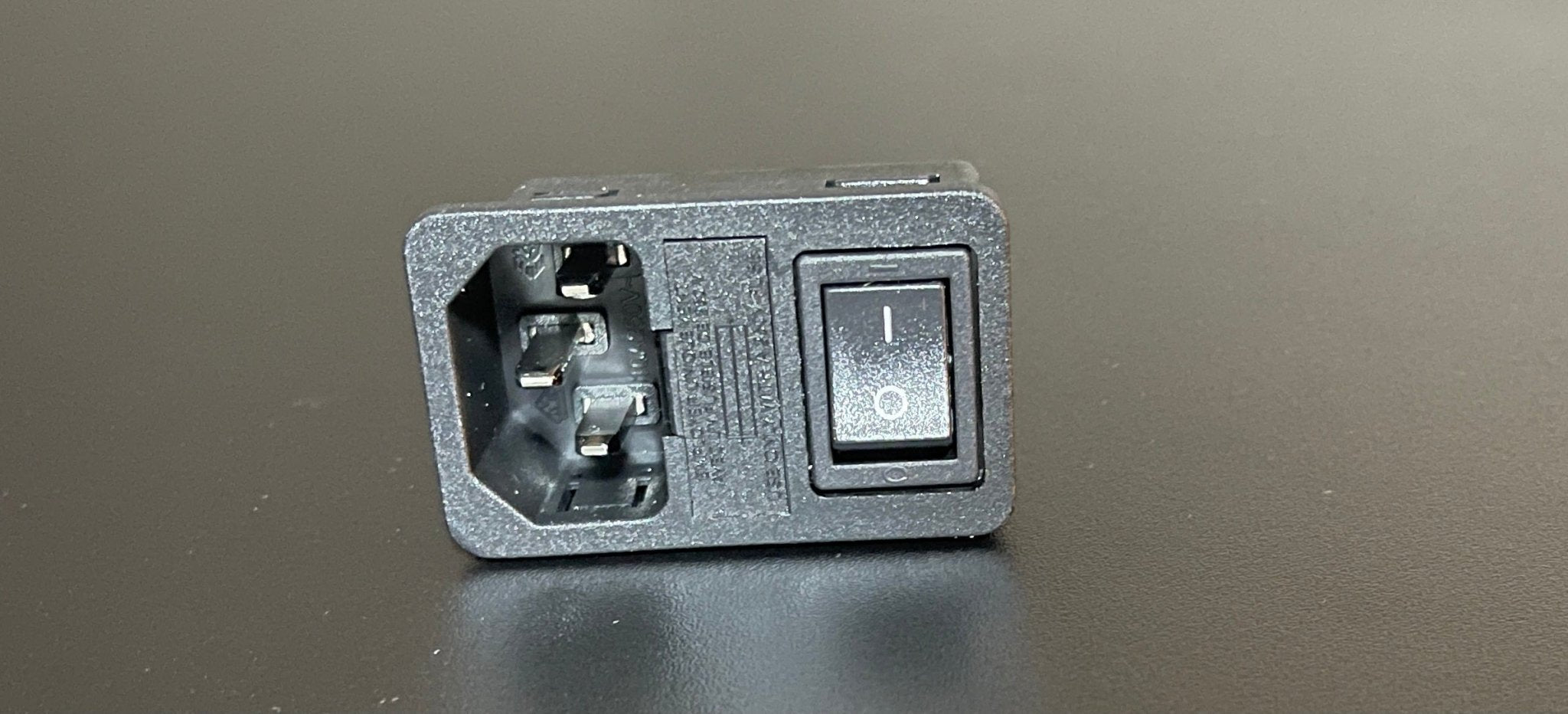 AC Power Unfiltered Inlet w/ 10A switch 125/250VAC Inlet IEC-GS-1-100 - Adam Tech - West3D Printing - Adam Technologies