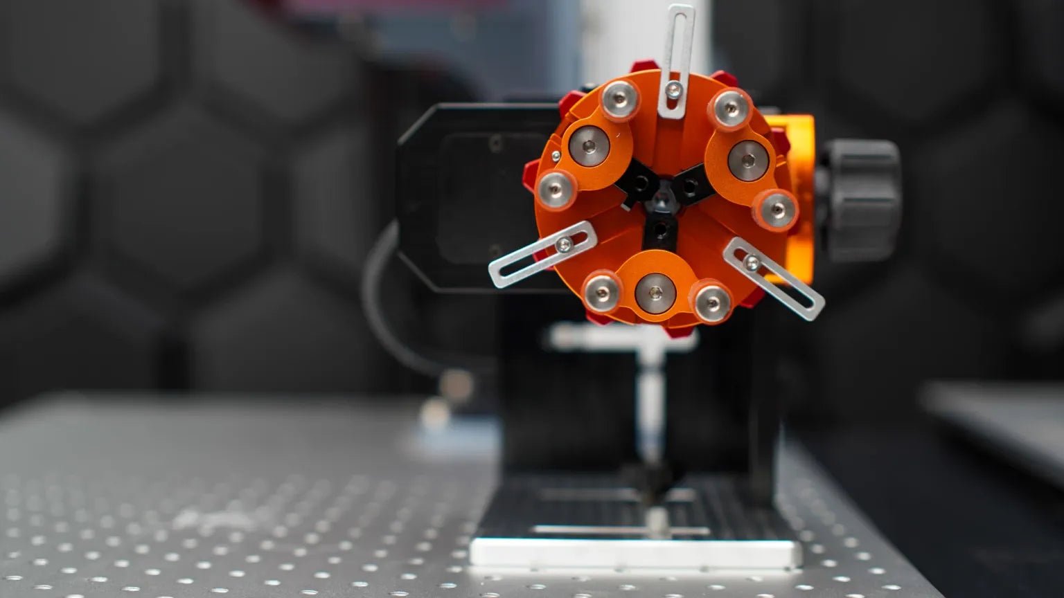 PiBurn Galvo Grip: A Chuck Rotary for Fiber and UV Lasers - West3D 3D Printing Supplies - OneLaser